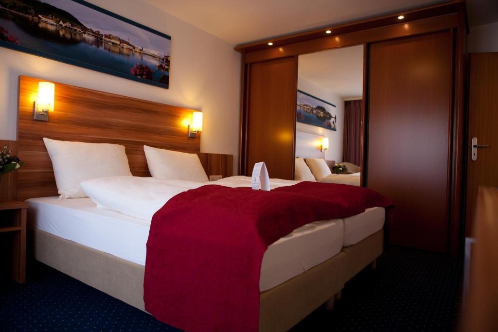 Hotel Knaus Am Hafen ウールディンゲン・ミュールホーフェン 部屋 写真